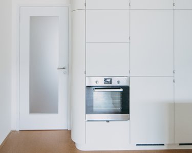 Kuchyně, dvířka oblouková lak polomat